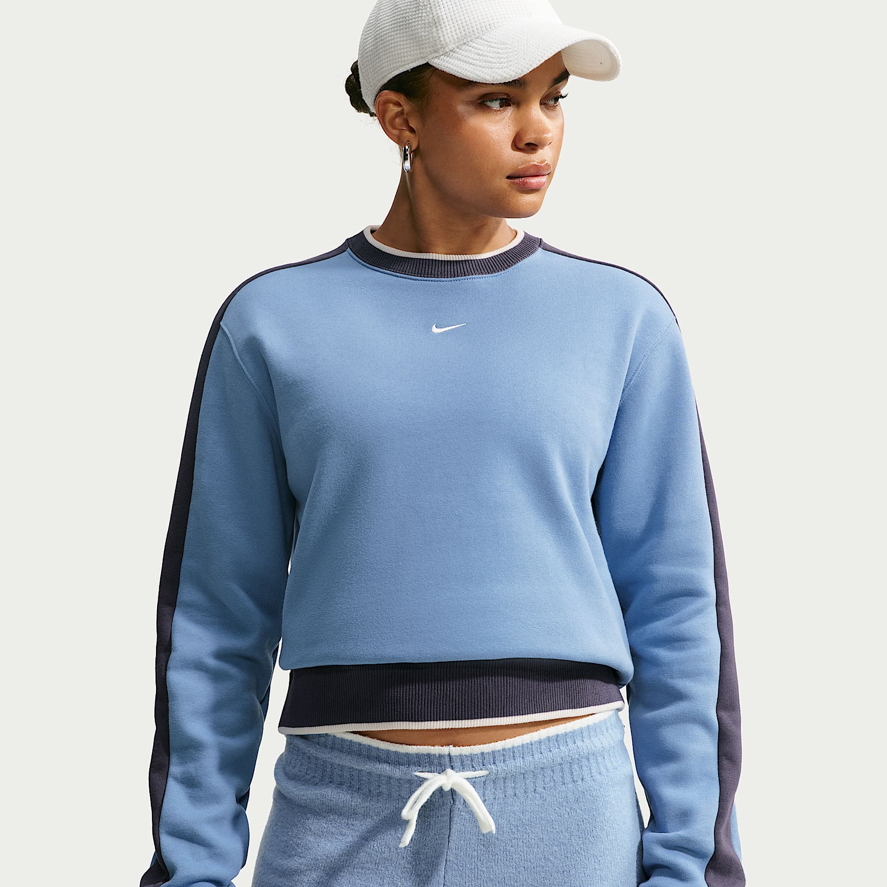 Nike Studio Fleece Medium Weight Women's Crew. Nike.com